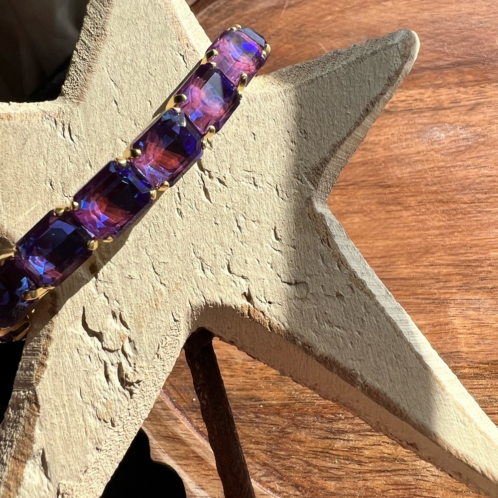 Sorrelli Blue/Purple Crystal Stretch Emerald cut Bracelet - Picture 3 of 3
